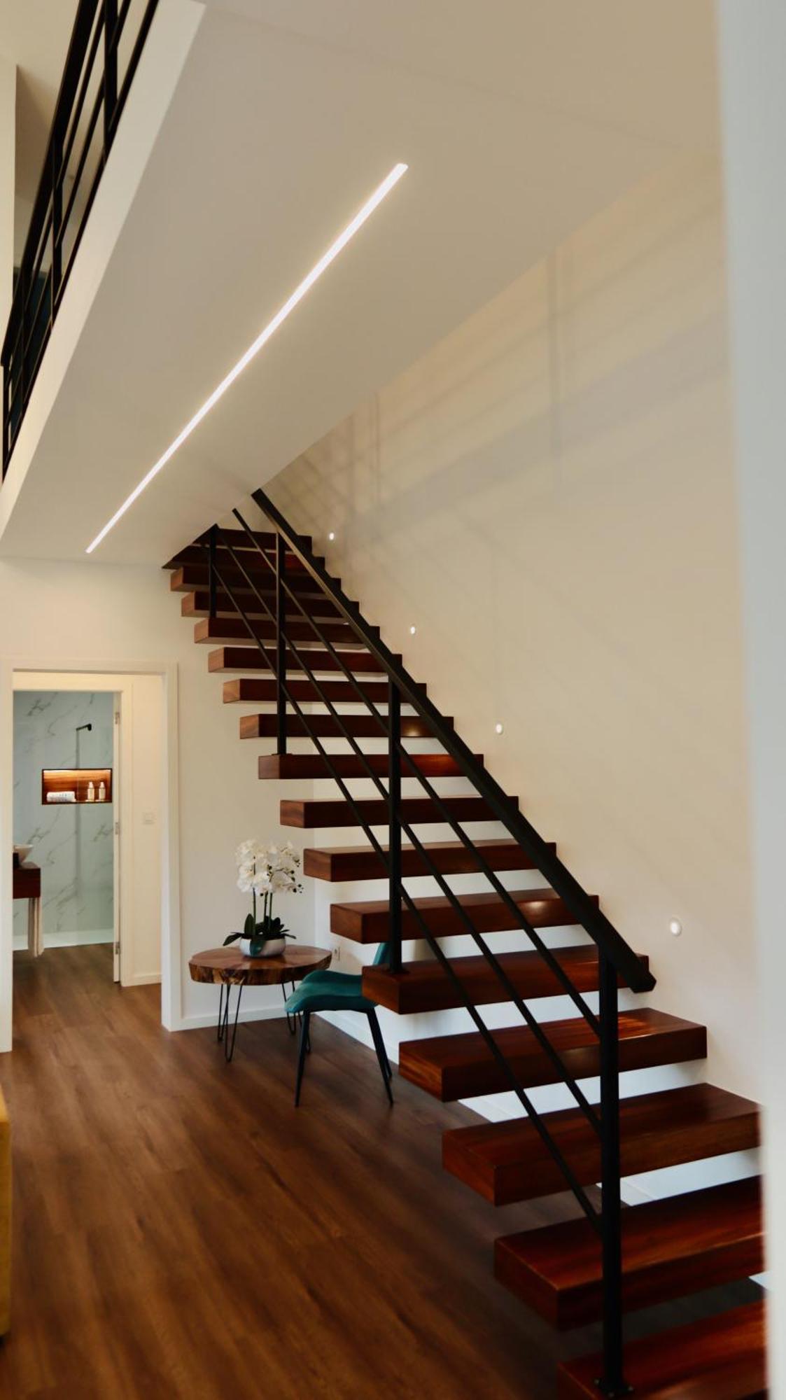Oak Retreat House *
